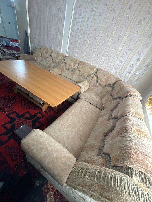 Продается уголок с стилями