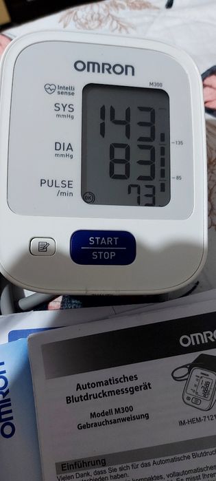 Tensiimetru omron M300