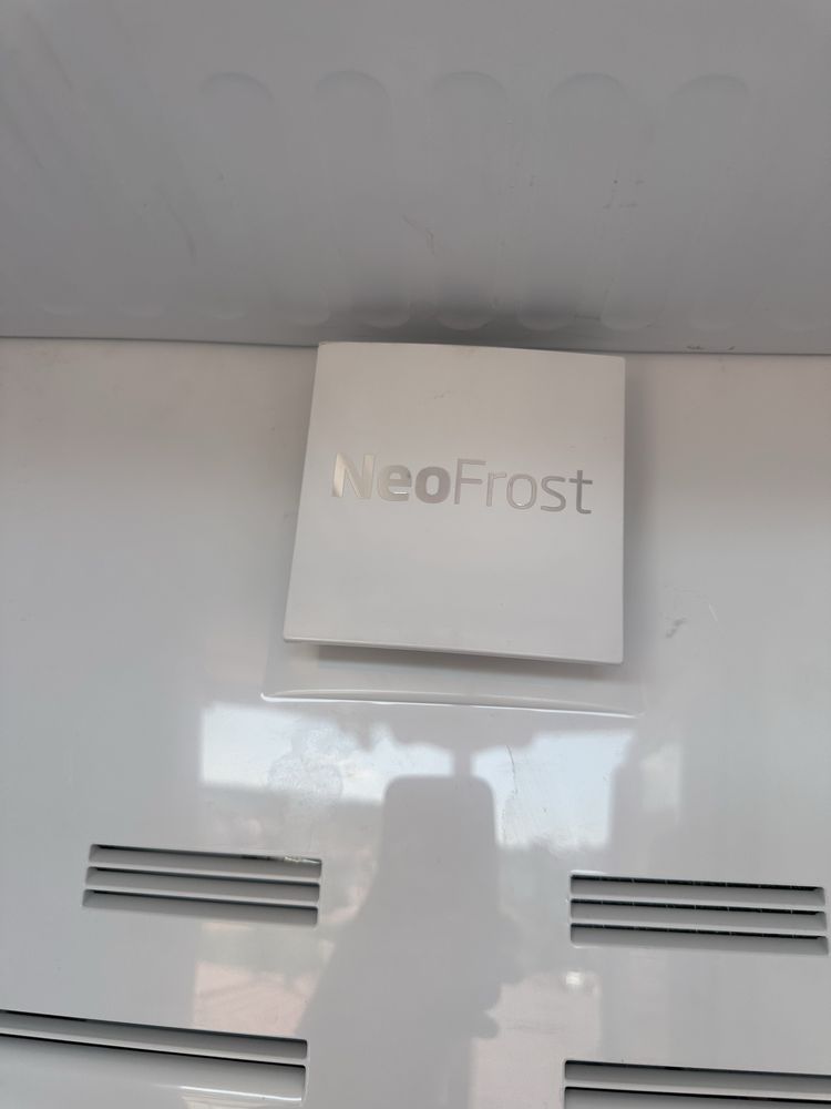 Хладилник Beko NeoFrost