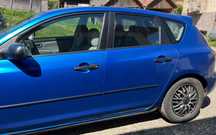 Mazda 3 albastru