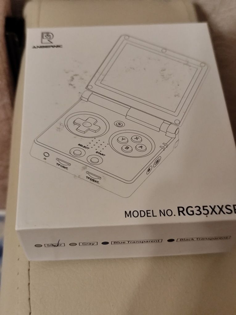 Продается игровая приставка ANBERNIC RG35XXSP
