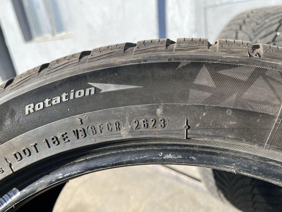 2 бр. зимни гуми 255/45/19 Nexen DOT 2623 7 mm