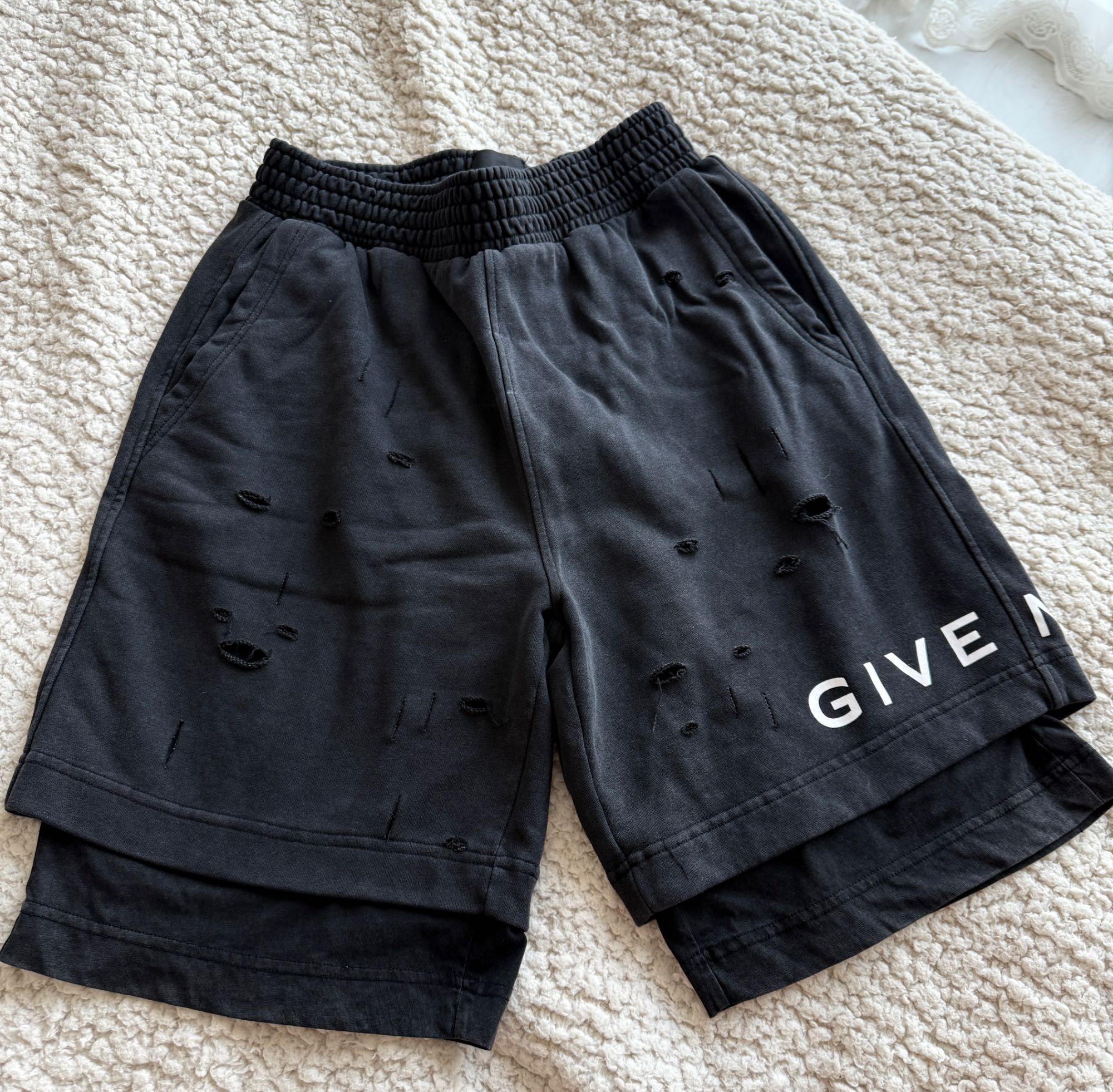 Оригинален мъжки комлект GIVENCHY