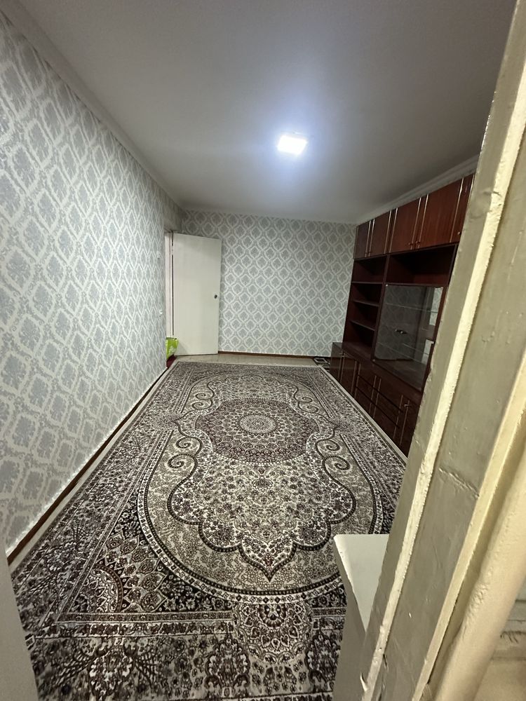 Продается 1 комнатная квартира БУЮК ИПАК ЙЎЛИ Метро