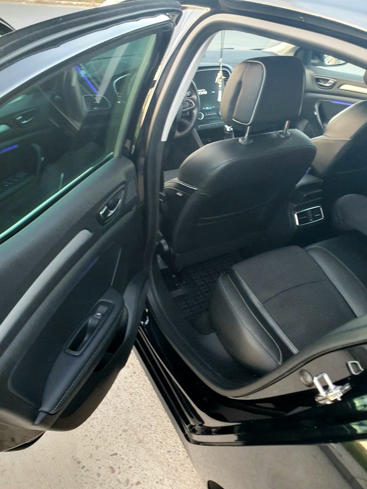RENAULT MEGANE 4 2016 bose edition