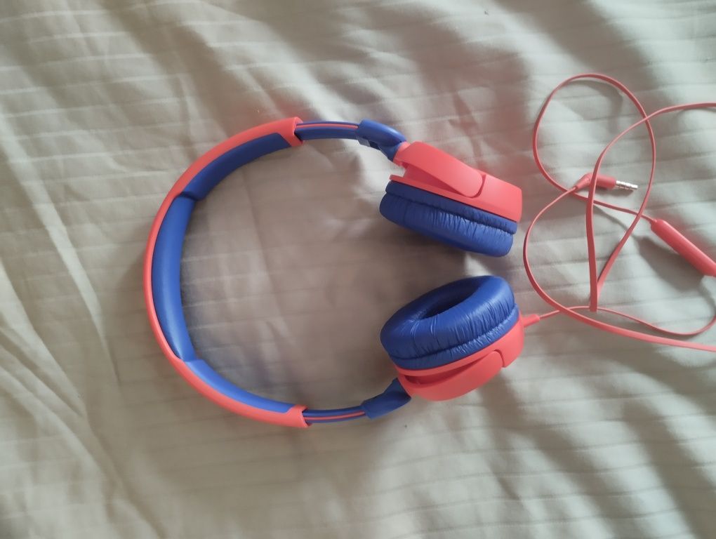 Слушалки с кабел JBL