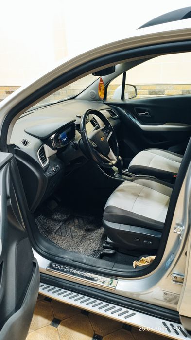 Tracker 1 2019 premier avtomat