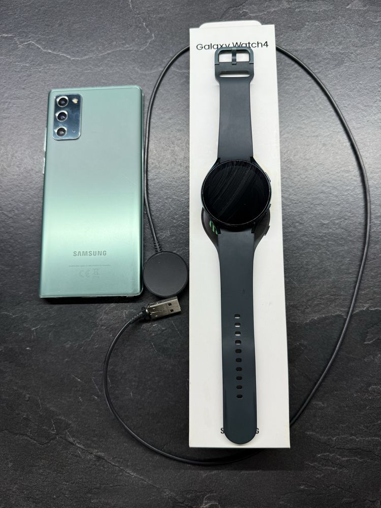Samsung Galaxy Note 20 5 G + Samsung Galaxy Watch 4