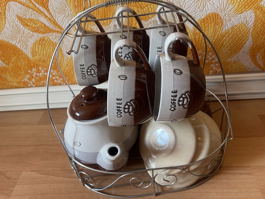 Продам кофейный сервиз в хорошем состоянии