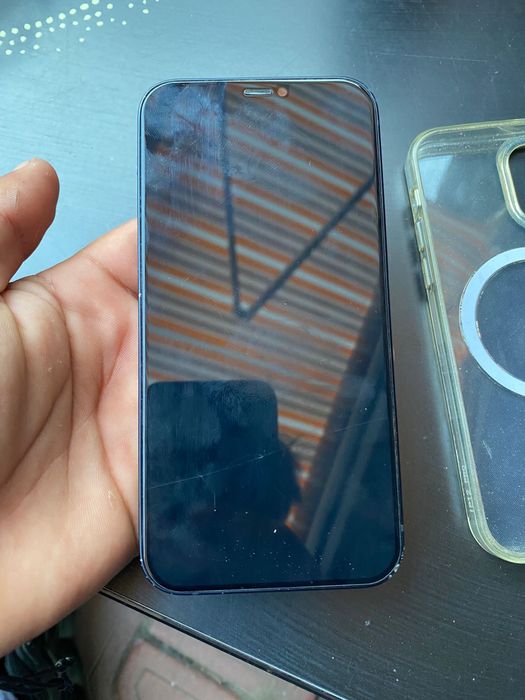 Vand , schimb iphone 12 schimb duar cu alt iphone si dif din partea me