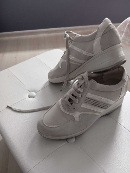 Нови обувки, естествена кожа номер 39