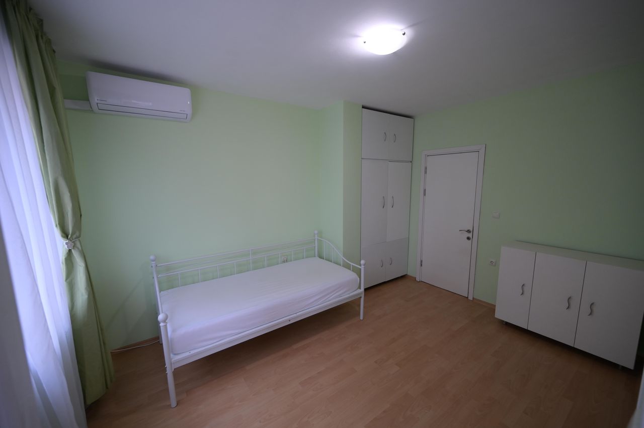 Дава се под наем Тристаен апартамент в Пловдив, Кючук Париж - 90 кв.м за 425 € - Снимка #6