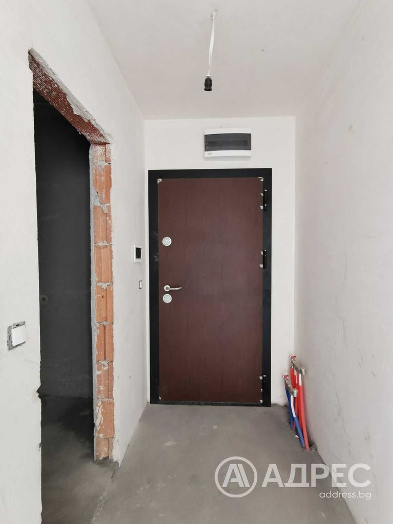 Продава се Тристаен апартамент в Русе, Алеи Възраждане - 83 кв.м за 1493 €/кв.м - Снимка #10