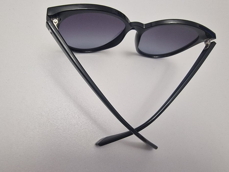 Ochelari de soare Polaroid cat-eye polarizati