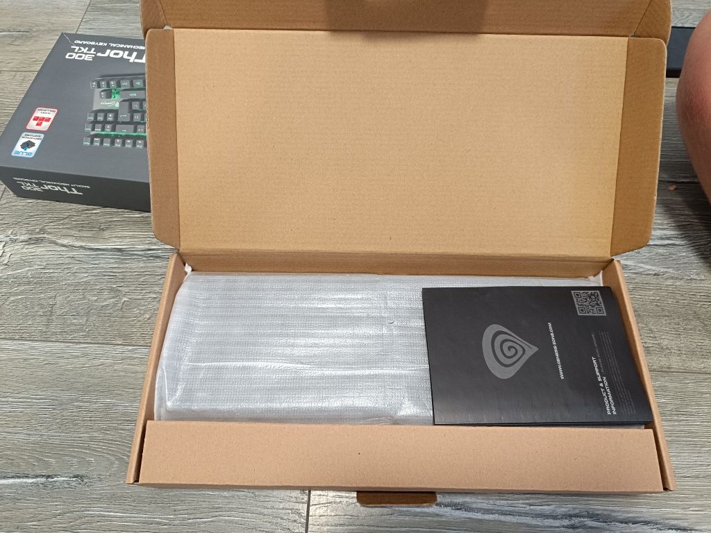 Tastatura mecanica Genesys Thor 300 TKL green