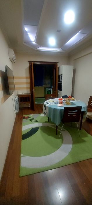 Megaplanet yonida qizlarga kvartira