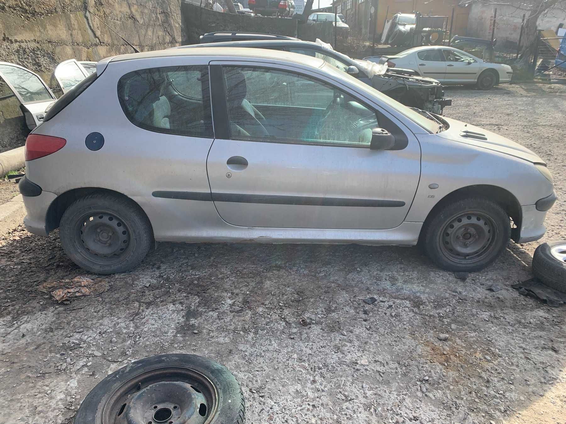 На Части Пежо 206 1,4 03г Peugeot 206 1.4 2 врати