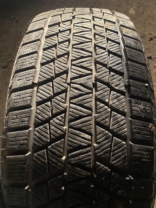 Шины 215/55R17 (1шт)