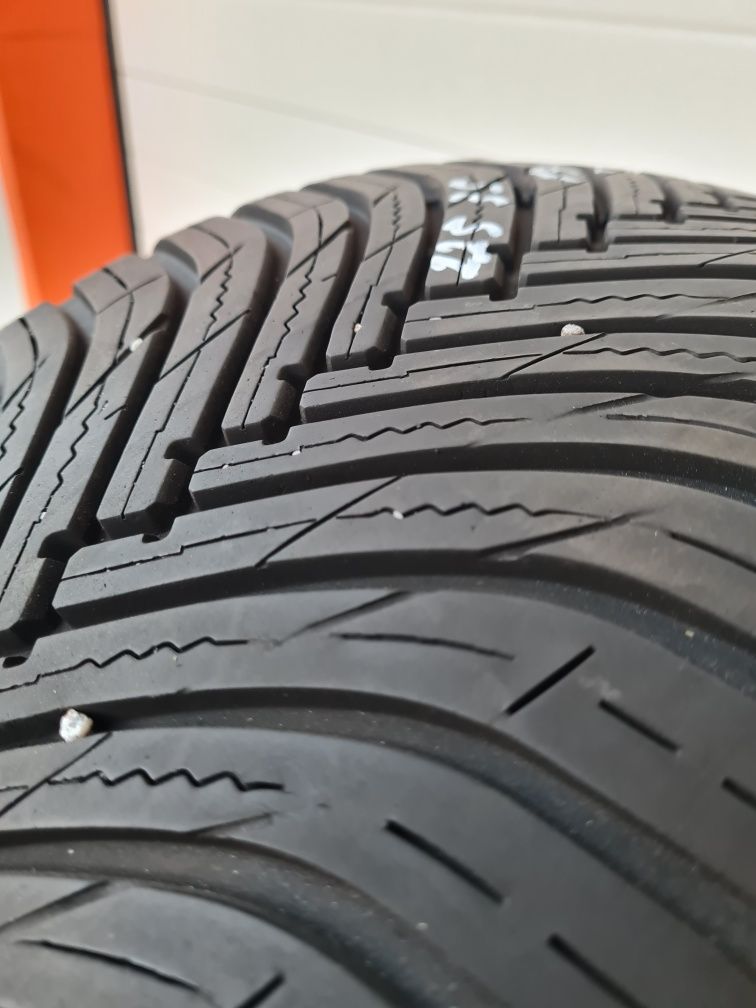 Всесезонни гуми 2 броя MAXXIS Premitra AllSeason 225 35 R19 дот 3321