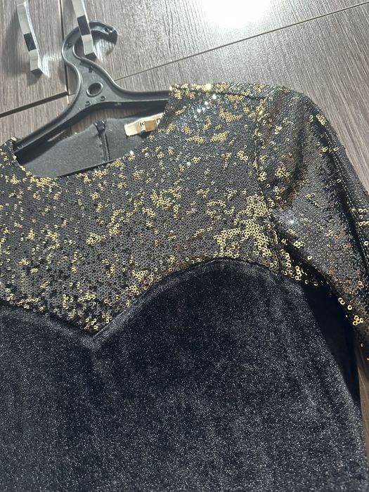 Прдам платье от катон