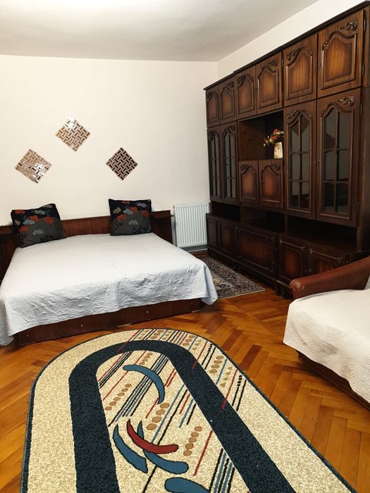 Ofer spre închiriere un apartament cu 1 camera