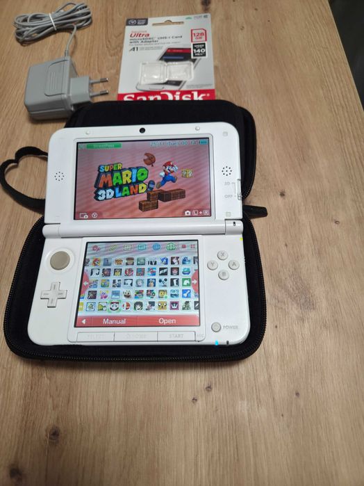 Nintendo 3ds Xl modat cu card Sandisk ultra 128gb impecabil