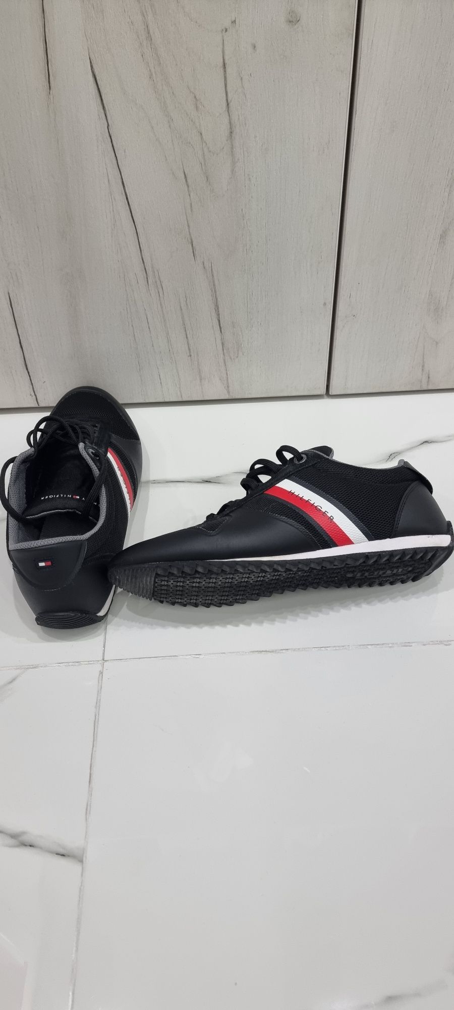Спортни обувки Tommy Hilfiger 44 номер