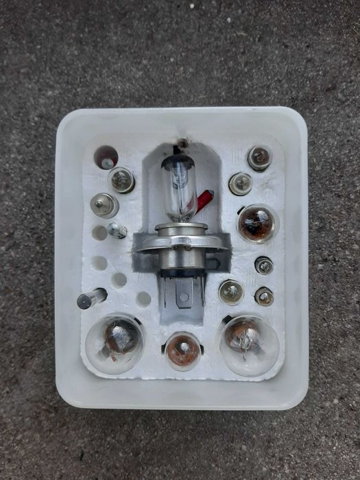 Стъкла за Трабант оригинални крушки комплект