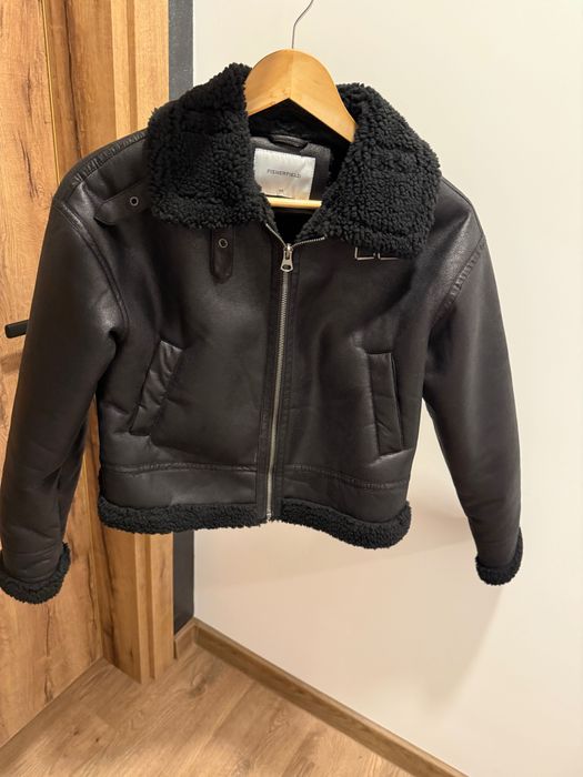 Черно есенно яке