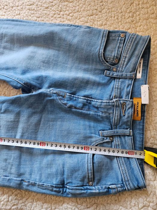 blugi jack & jones skinny W28/L32 albastru