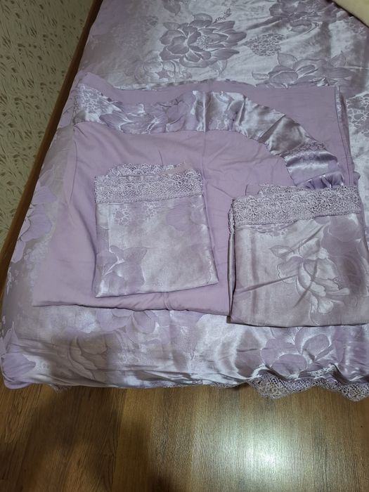 Продаётся   комплект  постельное бельё