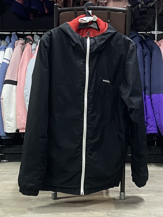 Горнолыжные мужские куртки в отличном состоянии