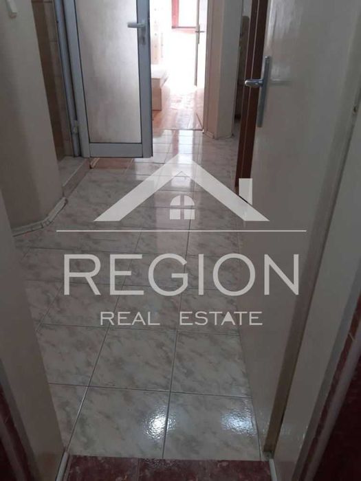 Дава се под наем Тристаен апартамент в Варна, Лятно кино Тракия - 92 кв.м за 561 € - Снимка #12