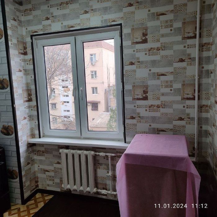 Юнусабад 19 квартал 1 комнатная 4 этаж 5 этажного дома