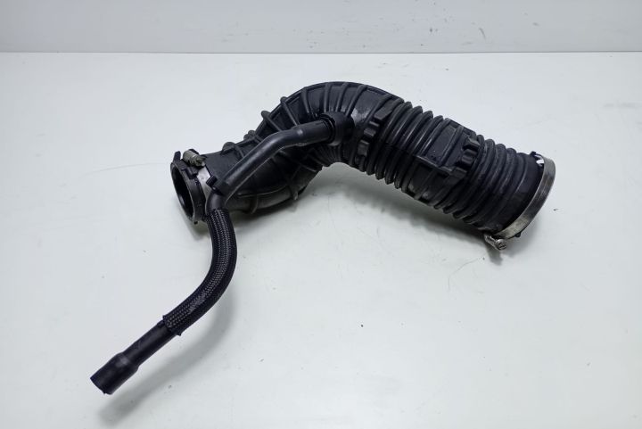 Tub aer admisie 2.0 dci 8200714810B Nissan Primastar prima generatie