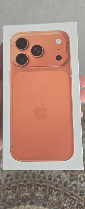 Iphone 17 pro orange cosmos