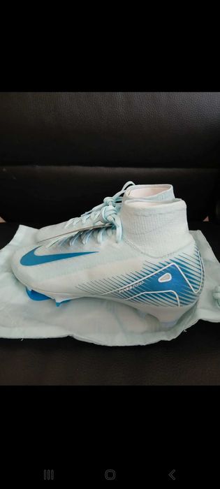 Нови бутонки Nike Mercurial