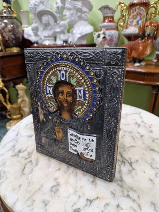 Прекрасна антикварна руска икона с емайл
