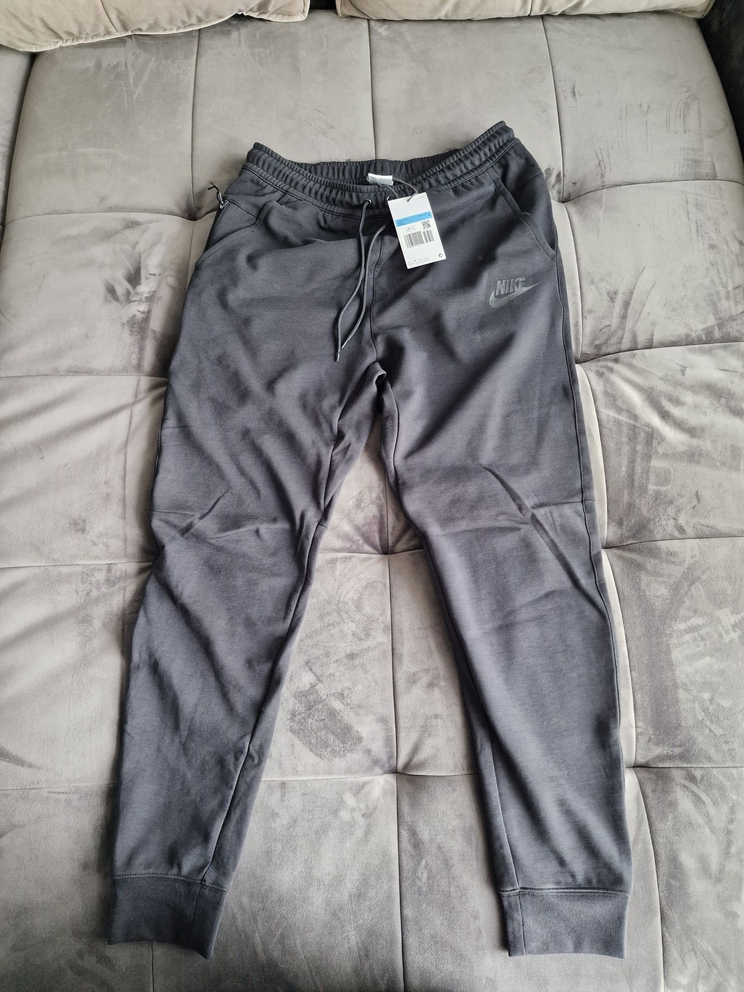 pantaloni nike marimea m