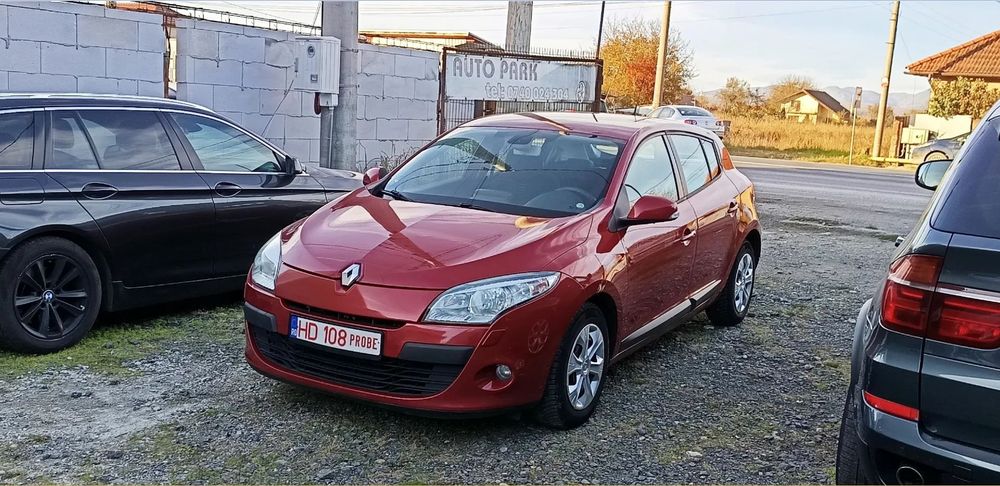 Renault Megane Euro 5/Navigatie/Dublu Klimatronic/Incalzire in scaune/Pilot Etc..