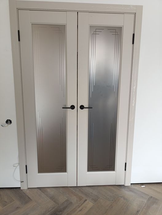 Установка межкомнатных дверей