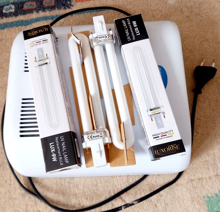 Freza unghii noua,lampa UV profi,capete,geluri, top coat,baza,becuri