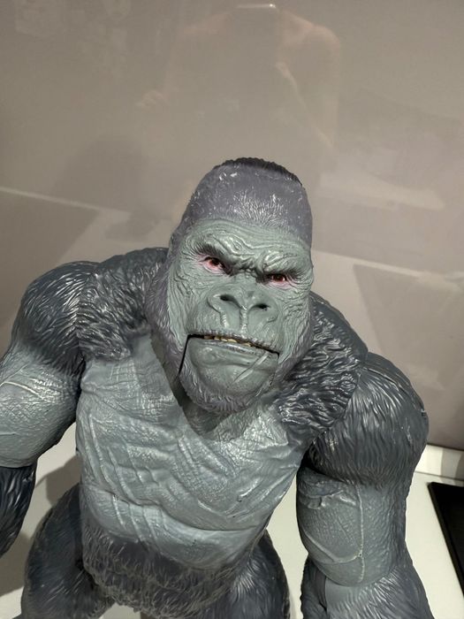 Gorilă uriasa -figurina articulată