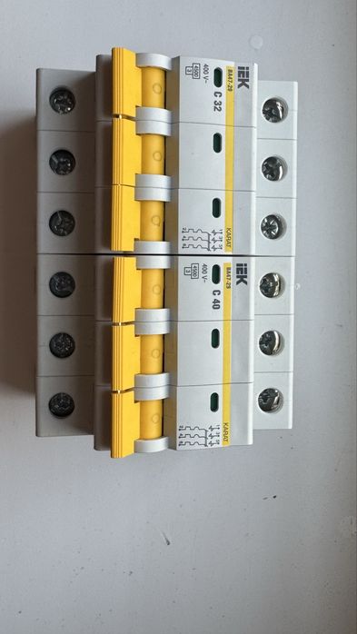 Автоматический выключатель IEK