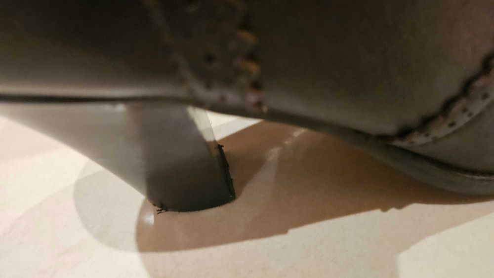 Кафяви кожени боти на ток