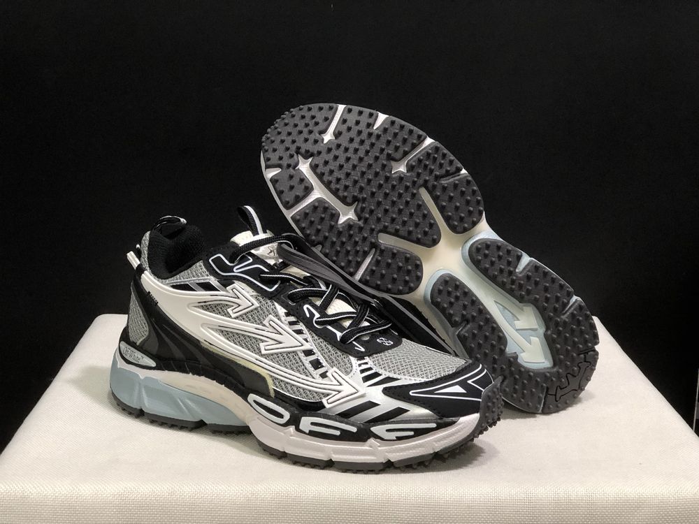 Продавам дамски маратонки Off White “Be Right Back”