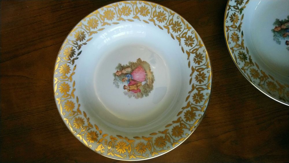 Рисувани порцеланови чинии