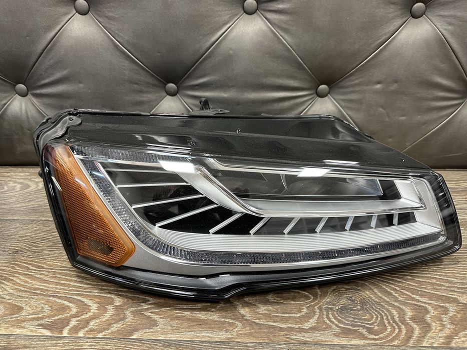 Audi A8 S8 facelift USA фар фарове десен