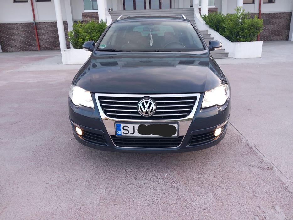 Vw Passat DSG/HighLine/Alcantara/Bi-Xenon/Navigație/170cp/Jante/ISOFIX