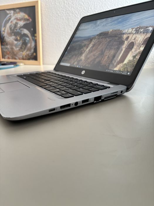 Laptop HP 12,5 inch•ideal diagnoza auto/service•i5-6th gen•bateria 5h